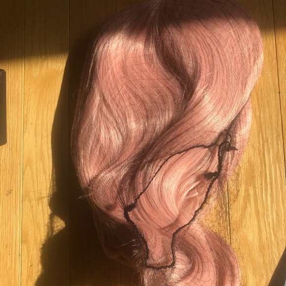 ?ILLIANA  14” DUST PINK Wig *NWT*? main image 6